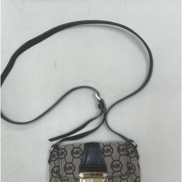 MICHAEL Michael Kors Handbags - Michael Kors Black Logo Crossbody Bag
